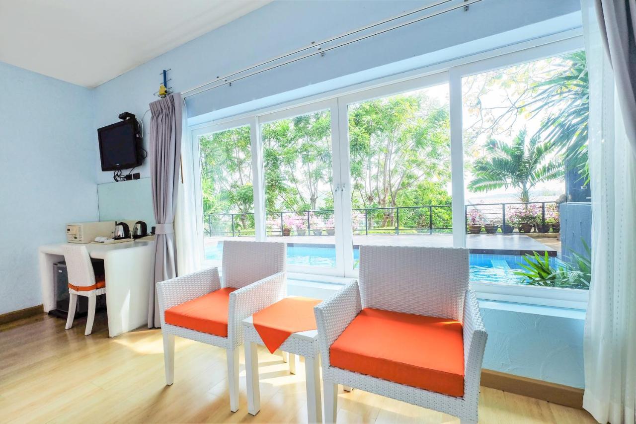 더 샬레 푸켓 리조트 Panwa Beach 외부 사진
